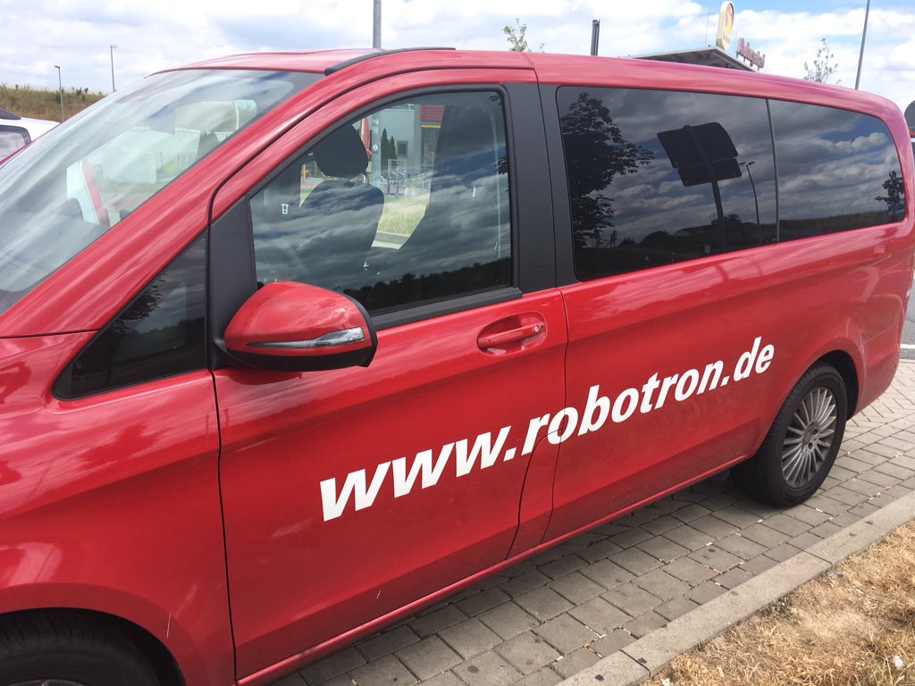 Robotron_TecCh's tweet photo. Auf dem Weg zum @DOAGeV #EXADAY18 mi 4 Vorträgen morgen https://t.co/sLIo6godKT https://t.co/Hdh20fqkaB
