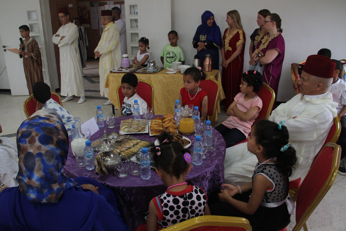 L'Aïd El-Fitr cette année à <a href="/SOS_Maroc/">SOSVillagesEnfantsMaroc</a> d'Agadir était très spécial.
Mr Le Gouverneur de la région #SoussMassa est venu rendre visite aux enfants, avec Mr le président de la région <a href="/BHafidiAgadir/">Brahim HAFIDI</a> , les représentants de la Commune Urbaine d’#Agadir, du Conseil Régional et d’autres.