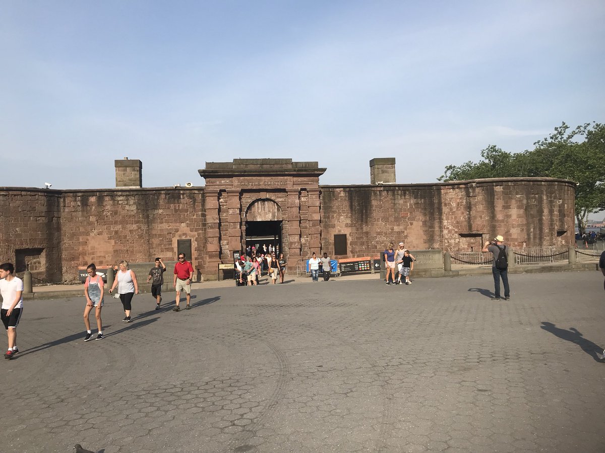 popcultureview's tweet photo. #CastleClinton - Iβm waiting for Kreizler, Moore & Miss Howard to show up. Theyβre late. #TheAlienist @TheAlienistTNT @CastleClinton https://t.co/69ZxNzjOwb
