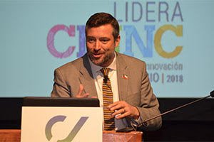 El Vicepresidente de <a href="/Corfo/">Corfo</a> ,<a href="/sebastiansichel/">Sebastián Sichel</a> , anunció en la Cumbre de Innovación 2018 que buscará simplificar y focalizar instrumentos de apoyo al emprendedor.

👉bit.ly/2t5duzJ👈

#Emprendimiento #emprendedores #Chile