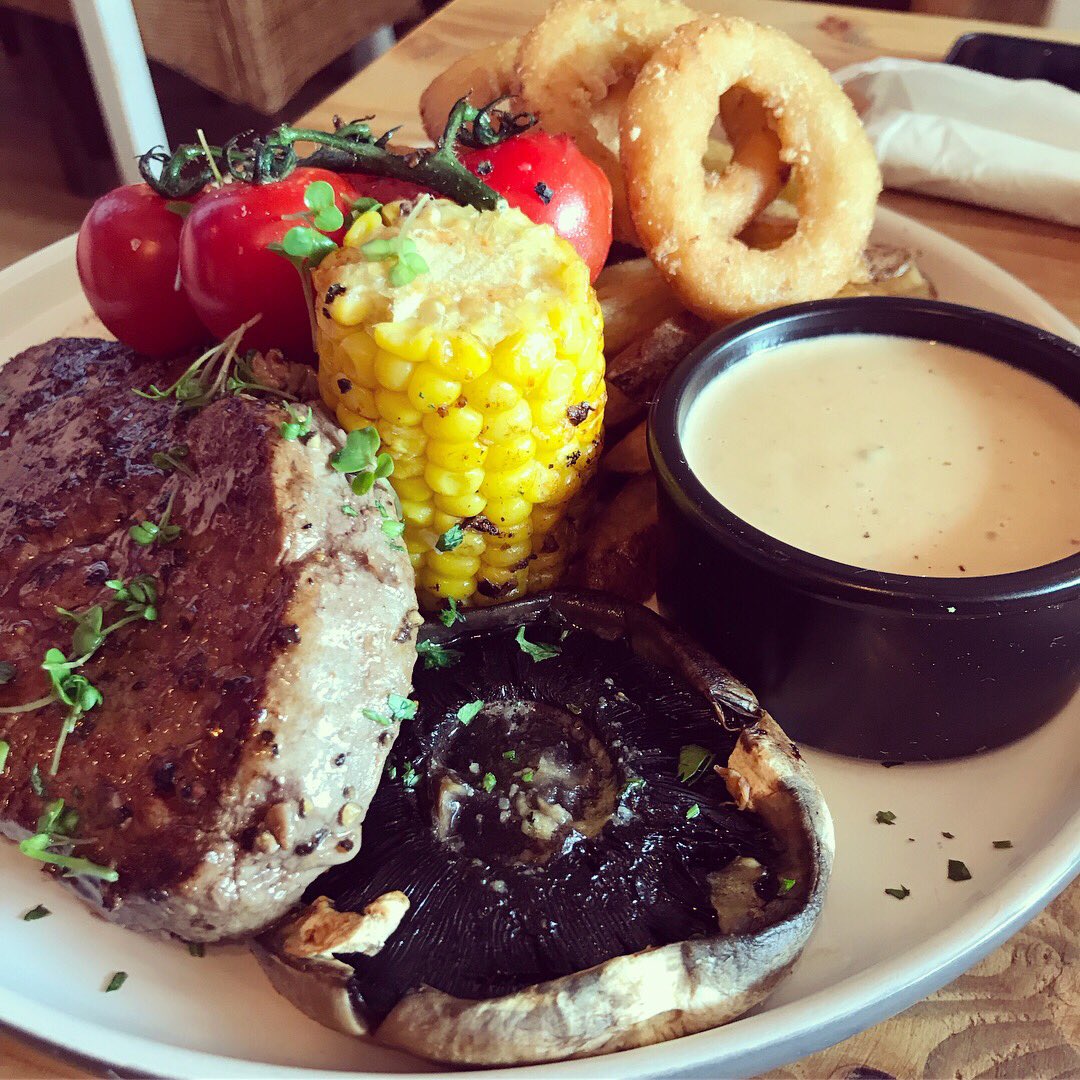 TheFatSeagull's tweet photo. Some of the stunning meals served last weekend #TheFatSeagullTenby https://t.co/dxBHBg7uTf
