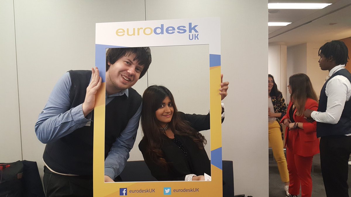 youngeuromove's tweet photo. With the media team #FEFY2018. It's lunchtime and they've brought out the Instagram frame! 😊 @europe_you #youthvoice https://t.co/Eb1sQM1wT1