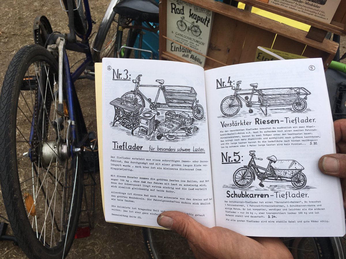 fhews_kiel's tweet photo. Impressionen vom #muddimarkt - wo nicht nur neue Fahrräder beschaut werden. https://t.co/rPng4QqLmY