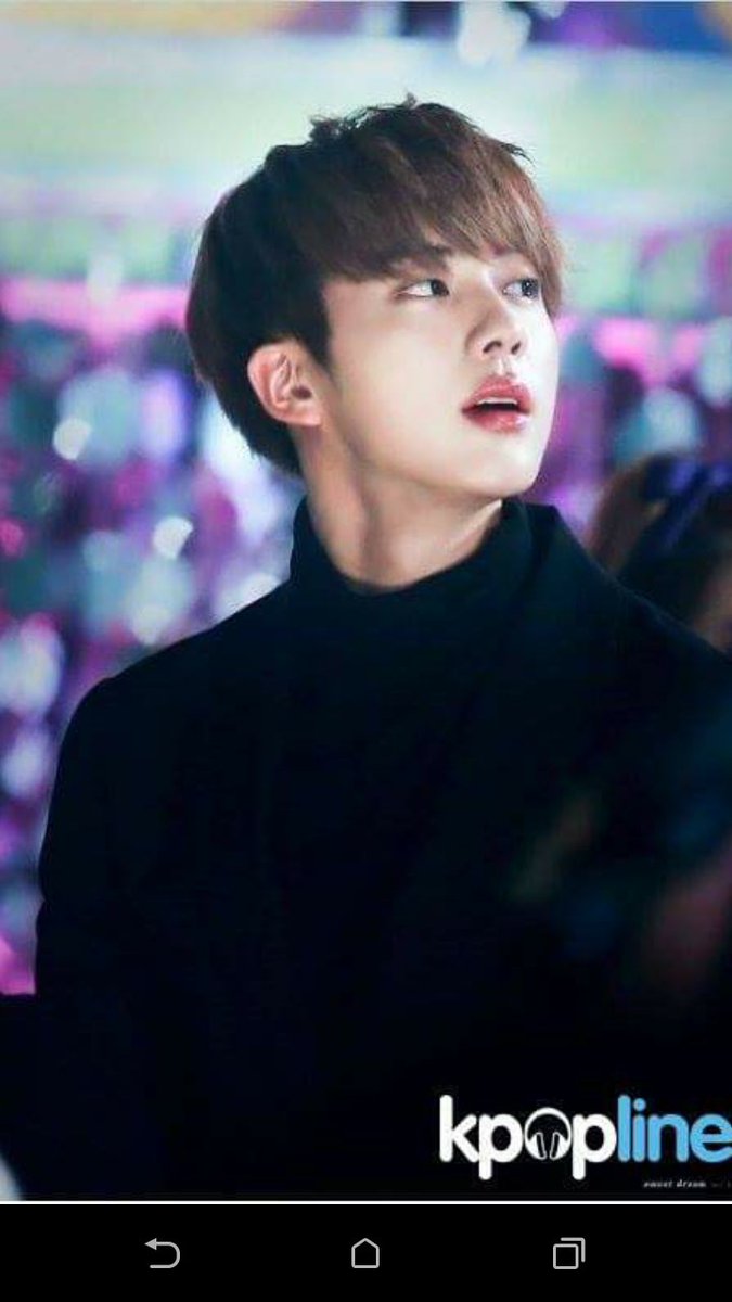 jade_yuen254's tweet photo. 주씨...제진구...제한국이성생님...좋은 시함😊😊😊
@Joo_lqc97 @BTS_twt @potatoLovesBTS @ParkJiHee1990 @ARMY_VLEGGO @LinhLinhV_K @BTS_ARMY
#hwating https://t.co/GvB2lUHBtl