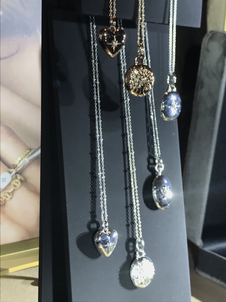 SteffansUK's tweet photo. The beautiful NEW Thomas Sabo collection coming very soon to Steffans. Which will you be adding to your collection !!! #thomassabo #thomassabocharmclub #thomassabobracelet #steffans #northampton #marketharborough #steffansontour #london #londonfashion #londoner https://t.co/2zPZ5tCHSh