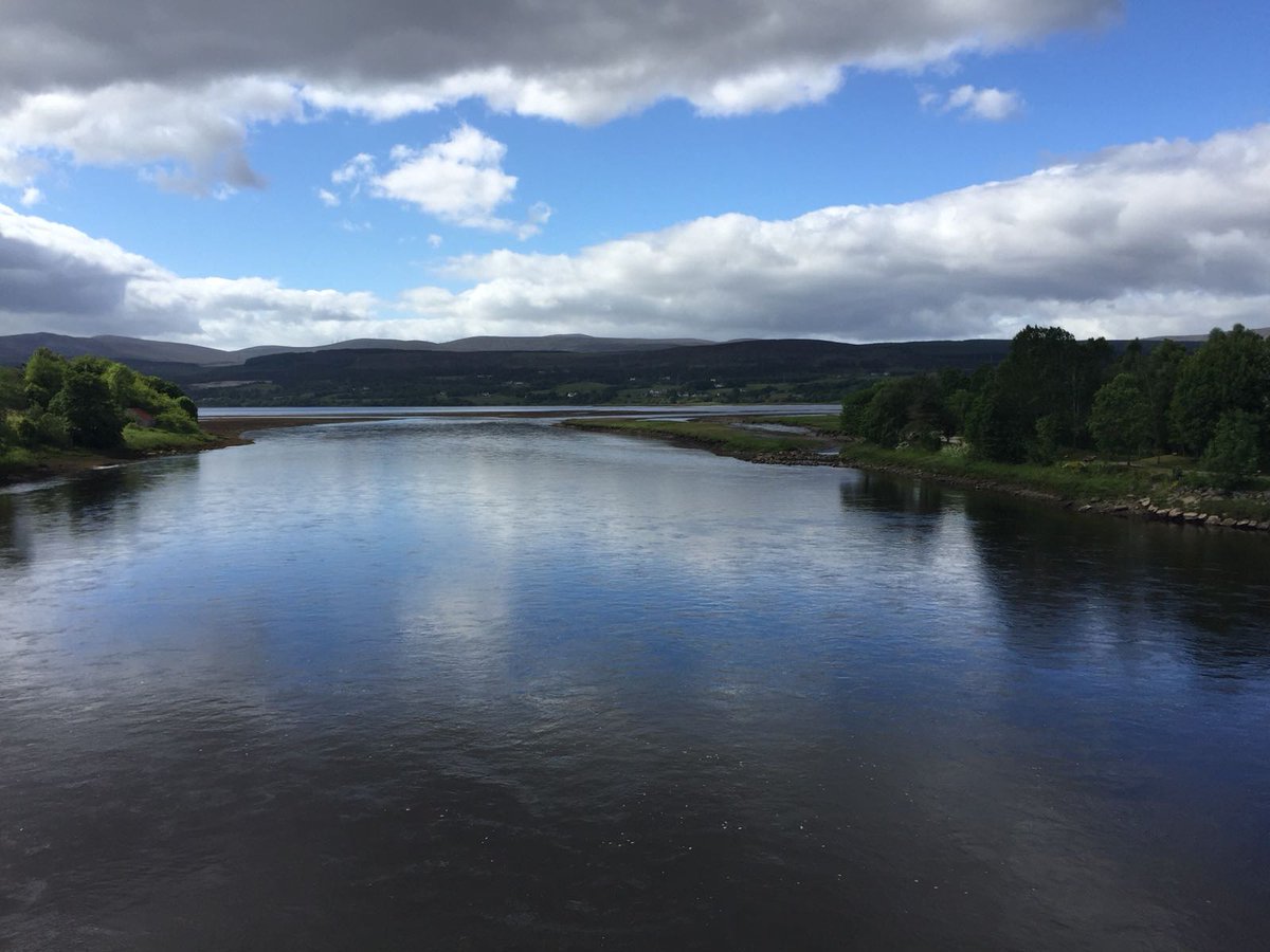 MechlineLtd's tweet photo. "It’s taken 3 hours to do 30 miles. Never come down a hill before, into 30mph wind, peddling, and only doing 8 mph. Tough tough miles. Beautiful scenery ! Brutal." #pgtracker 🚴‍♂️ https://t.co/vLkXKrh9bo https://t.co/vpXGOKcnT9