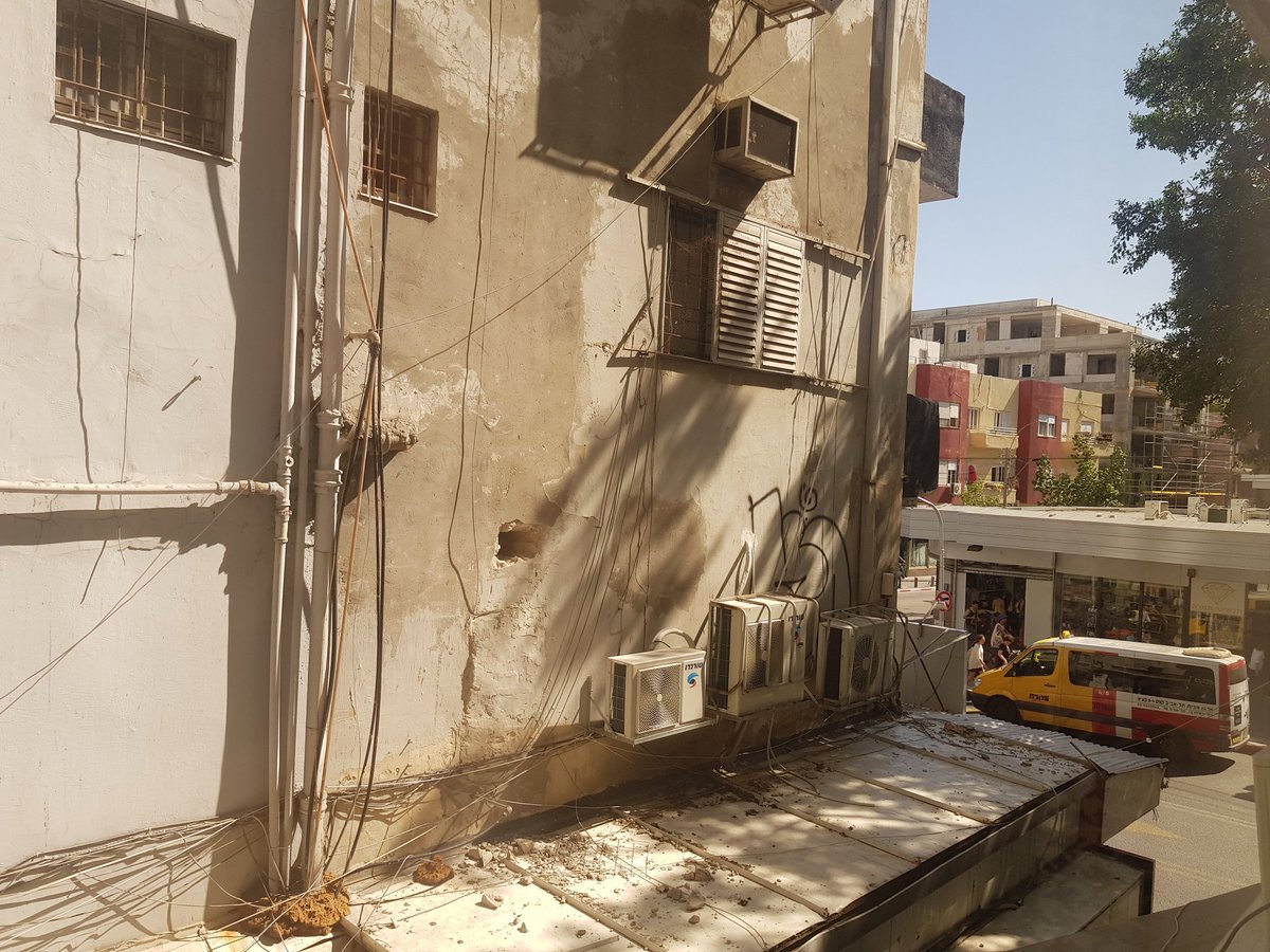 sebawita's tweet image. Current status. Hacking with a bit of a street view.
#SameCity #DifferentExperience #TelAviv
