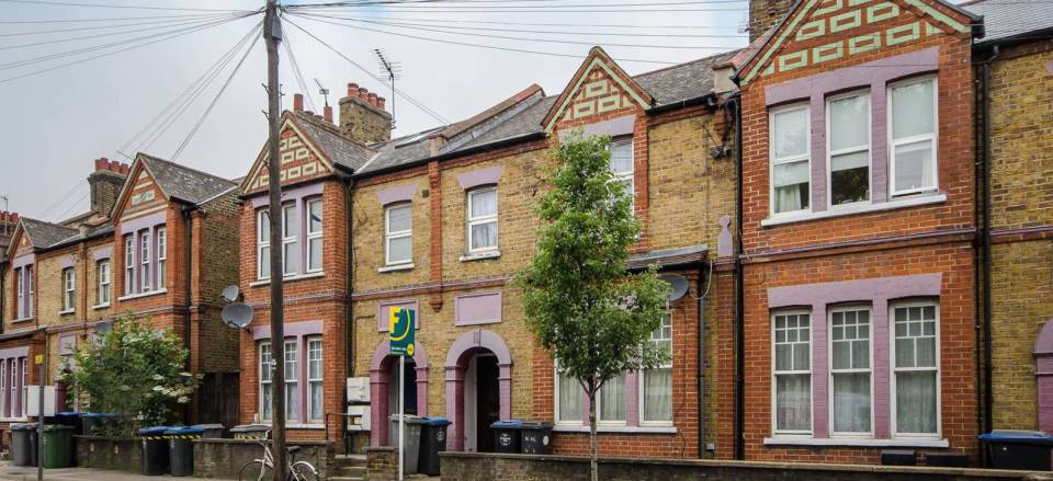 MoveItNetwork's tweet image. Eight questions every first-time buyer should ask: bit.ly/2JM7Htz