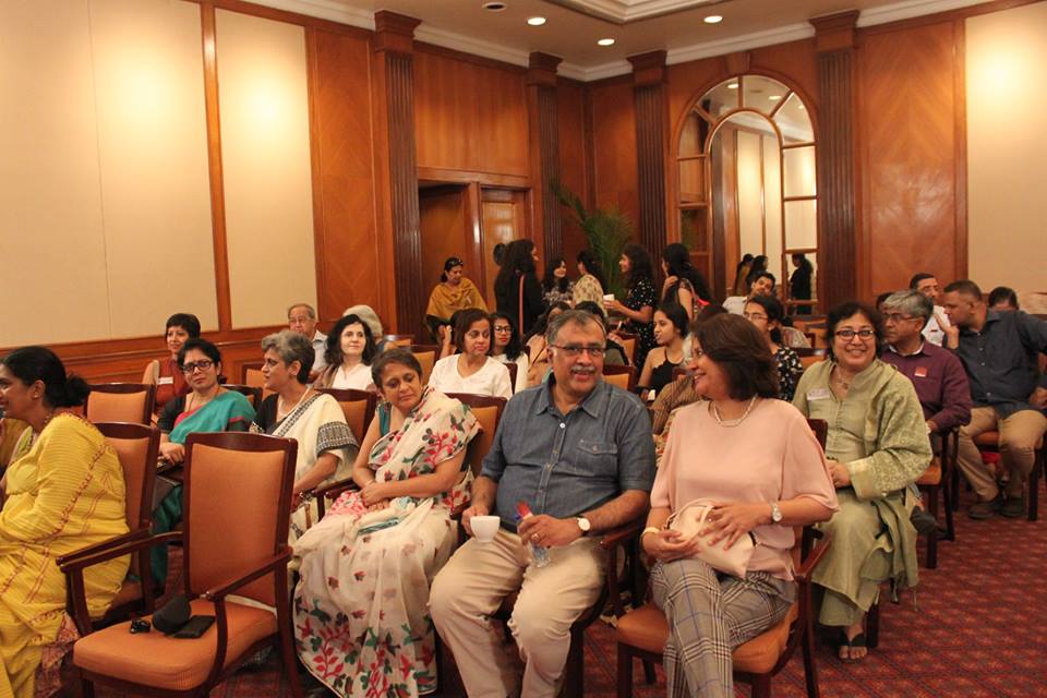 LSRELSA's tweet photo. Never give in #NavigatingAdversity #ELSATalks #WeCanWeWill @Banglaore Chapter..look at them!🙂👍🙋♀️ https://t.co/nyesnUb6tT
