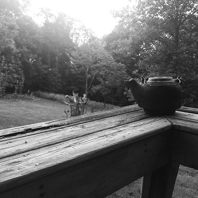 JaimeAnglada's tweet photo. Recuerdos de Nashville
Pide tres deseos
Me sobran dos
Tetera o lámpara mágica 🧙♀️?
#nashville#tetera #lamparamagica #thefarm #deseos #cancionesnuevas #rincon #pajarillos #cortejando #guiño#de#sol #deseo #todoslosdias https://t.co/MjuPTm1sA9 https://t.co/4kuI0JuZs6