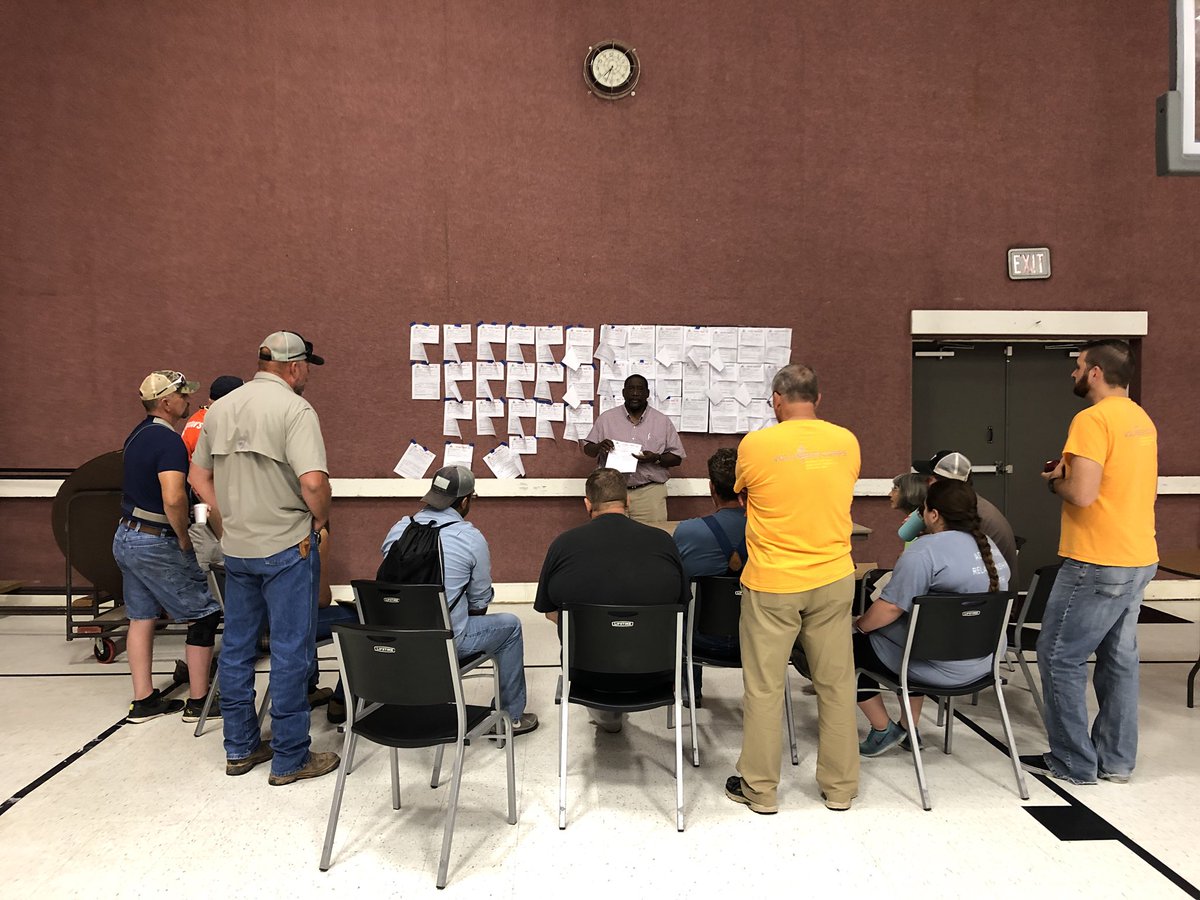 kingdombuild15's tweet photo. Up and at it getting job site orientation. @Gerald_Davis3 #missiontrip18 #kingdombuilders #shalombuilders https://t.co/ufYe3ZV6JM