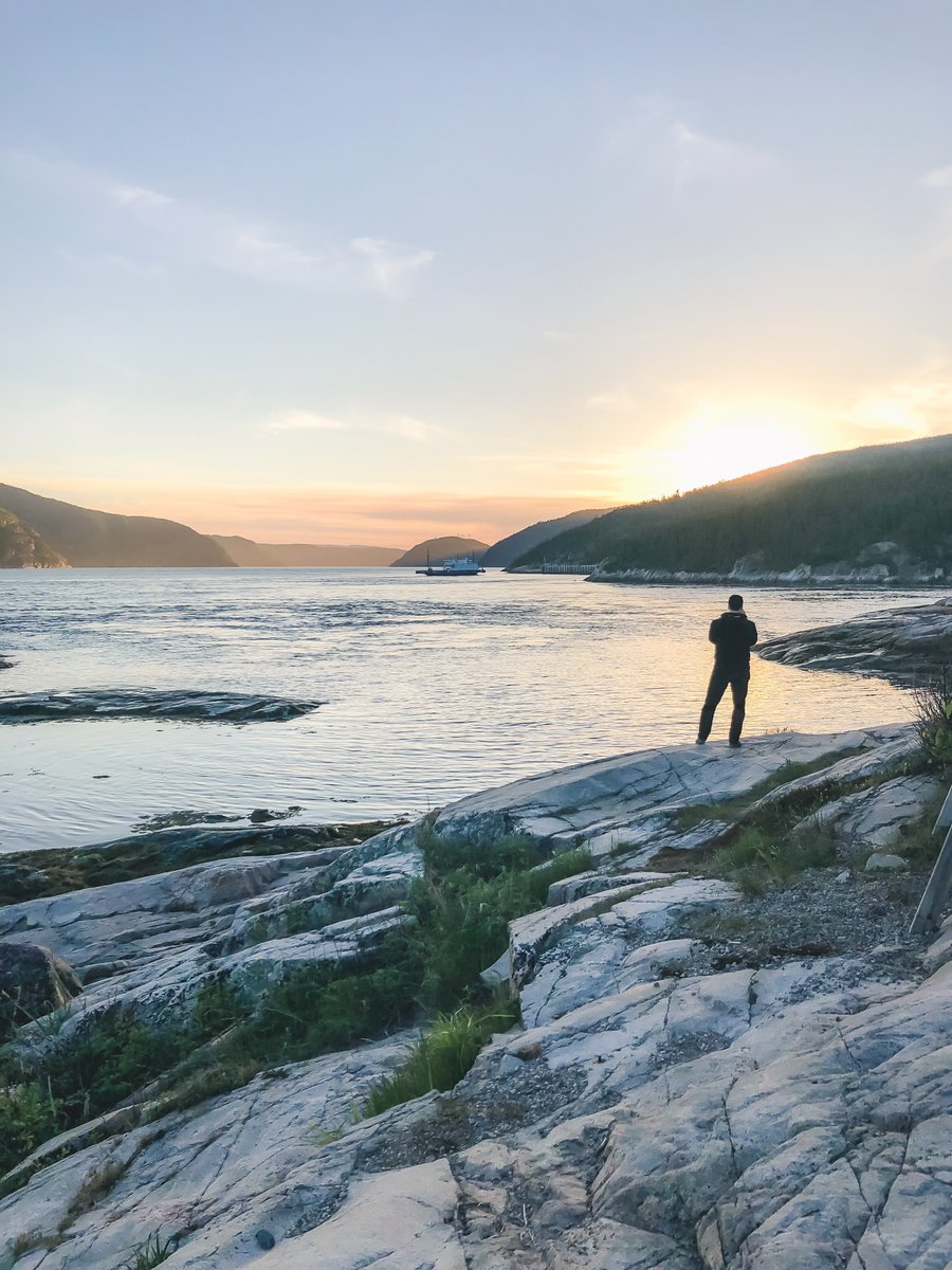 entre2escales's tweet photo. Pour les 9 prochains jours, on découvre la Côte-Nord du Québec! Pour le jour 1, on a eu droit à un magnifique coucher de soleil à Tadoussac. La Côte-Nord sait définitivement comment accueillir! 😍 https://t.co/IfaaKbZdWF