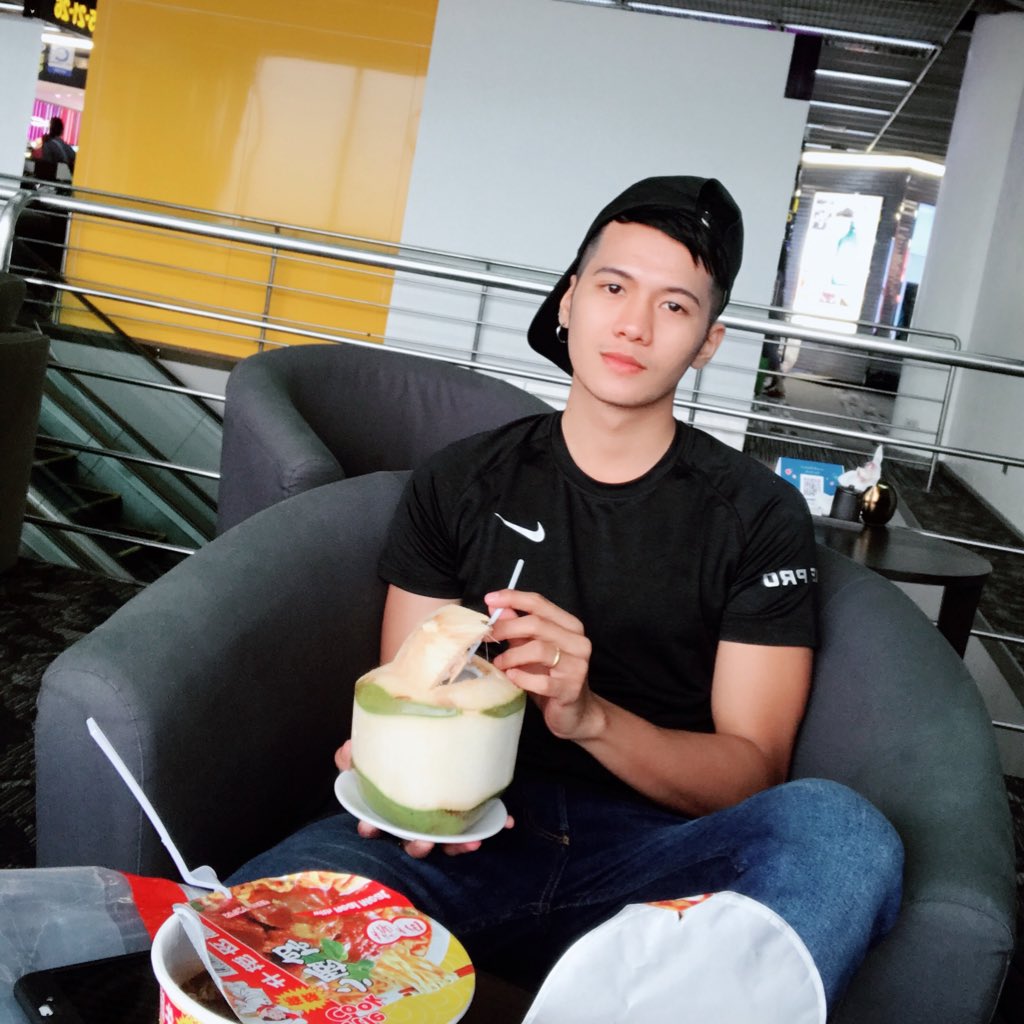MitKhon's tweet photo. #NewProfilePic https://t.co/kGIMVJMTdR