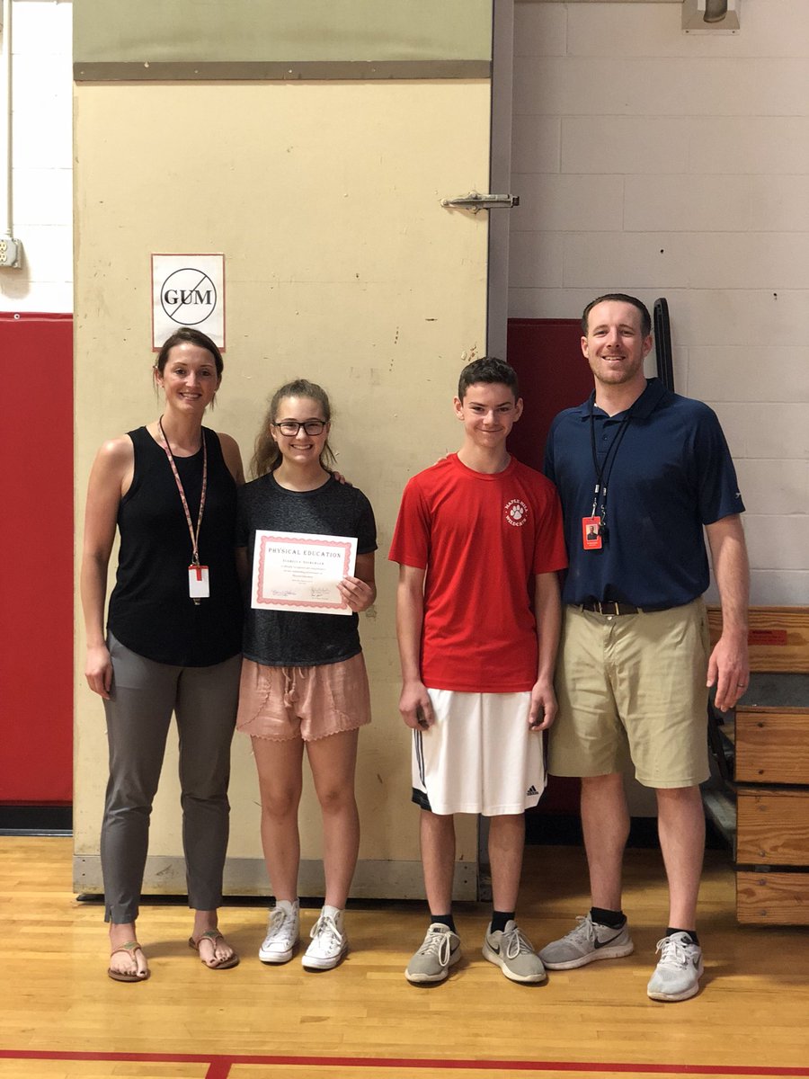 MH_Athletics's tweet photo. Congratulations to our MHMS PE Students of the Year!

6th Grade- Isabella Thomas and Zach Civerolo

7th Grade- Isabella Seeberger and Sam Sterantino

8th Grade- Alayna Fletcher and Jack Pomykaj

@MapleHill_MS 
@SchodackCSD https://t.co/R4MNg7aJ36