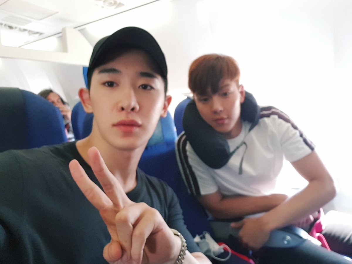 OfficialMONSTAX's tweet photo. [#원호] 옆자리메이트 생일축하한다
맛있는거 먹으러가자 다사줄게 #0618SHOWNUDAY https://t.co/0AsME3P0gC