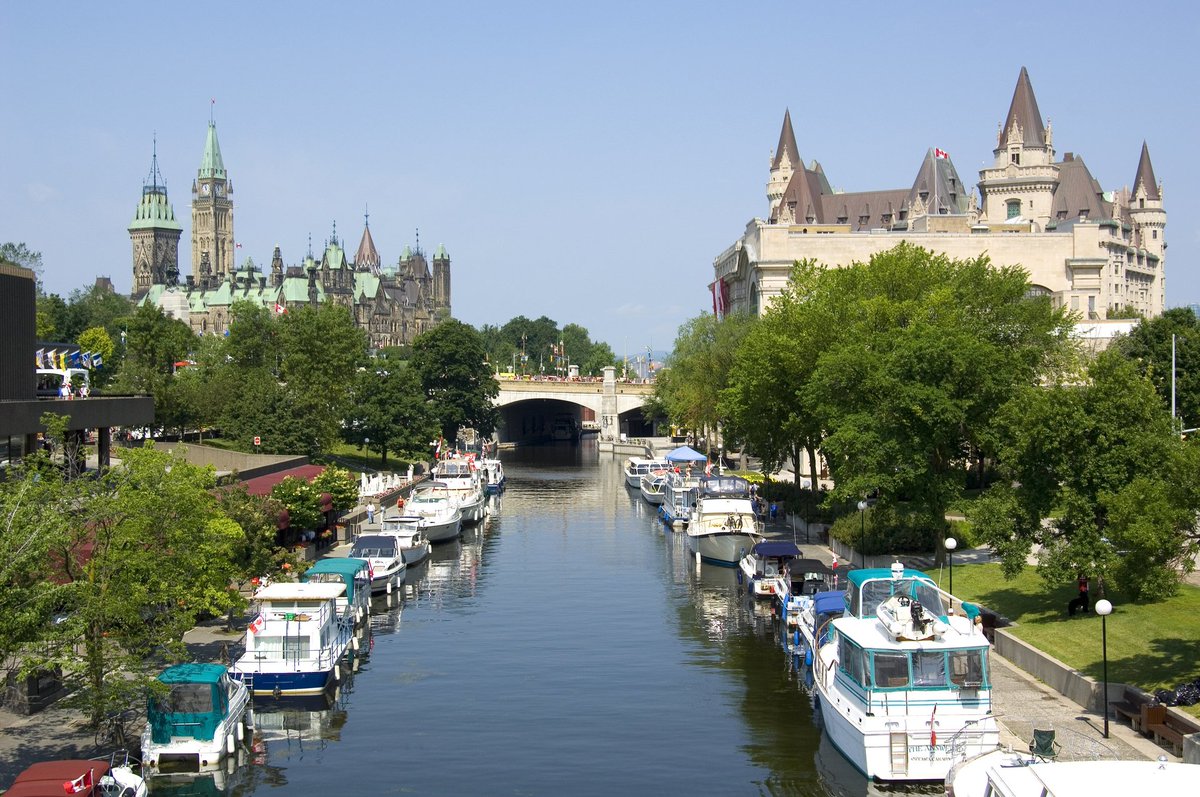 Ottawa_Tourism's tweet image. Planning a visit to Ottawa this summer? Put these top 10 things on your to do list 👉 bit.ly/2b7ByZw #MyOttawa #ExploreCanada