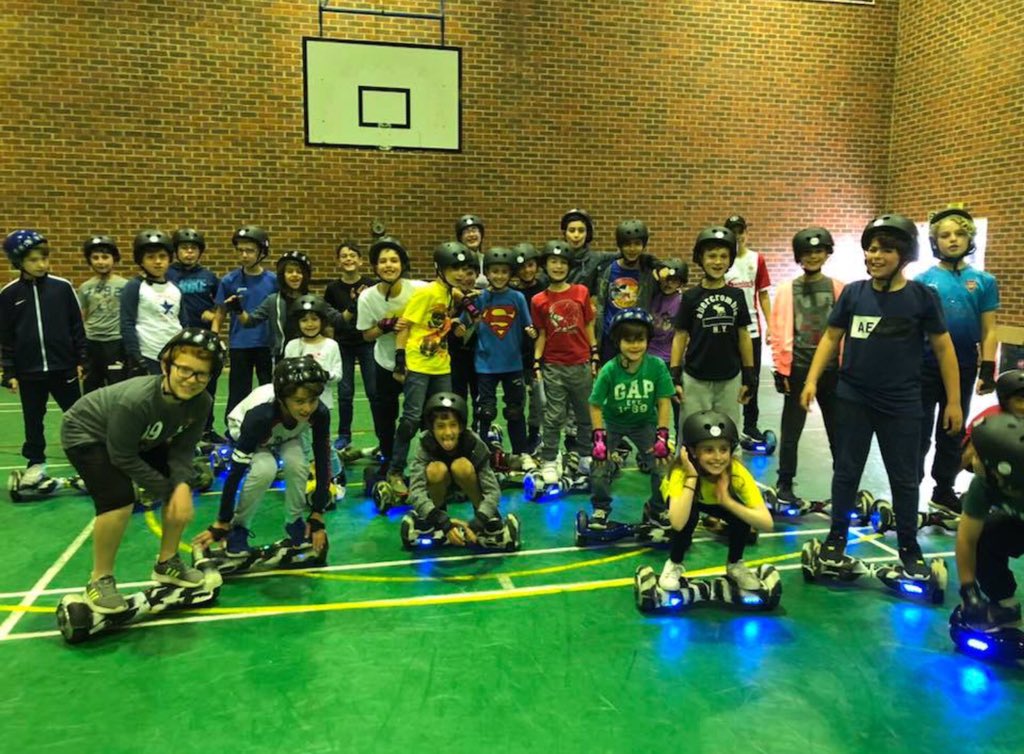 rideNflyuk's tweet photo. Fantastic time yesterday morning with these guys😎 https://t.co/peSVjy7h3J