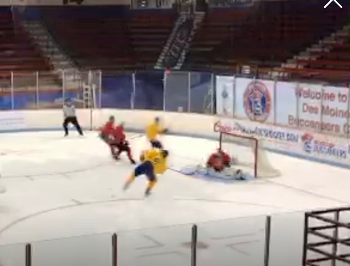 D2filak02's tweet photo. Bucs Hockey Main Camp All Stars game 2018 https://t.co/iAuRUfjAyZ