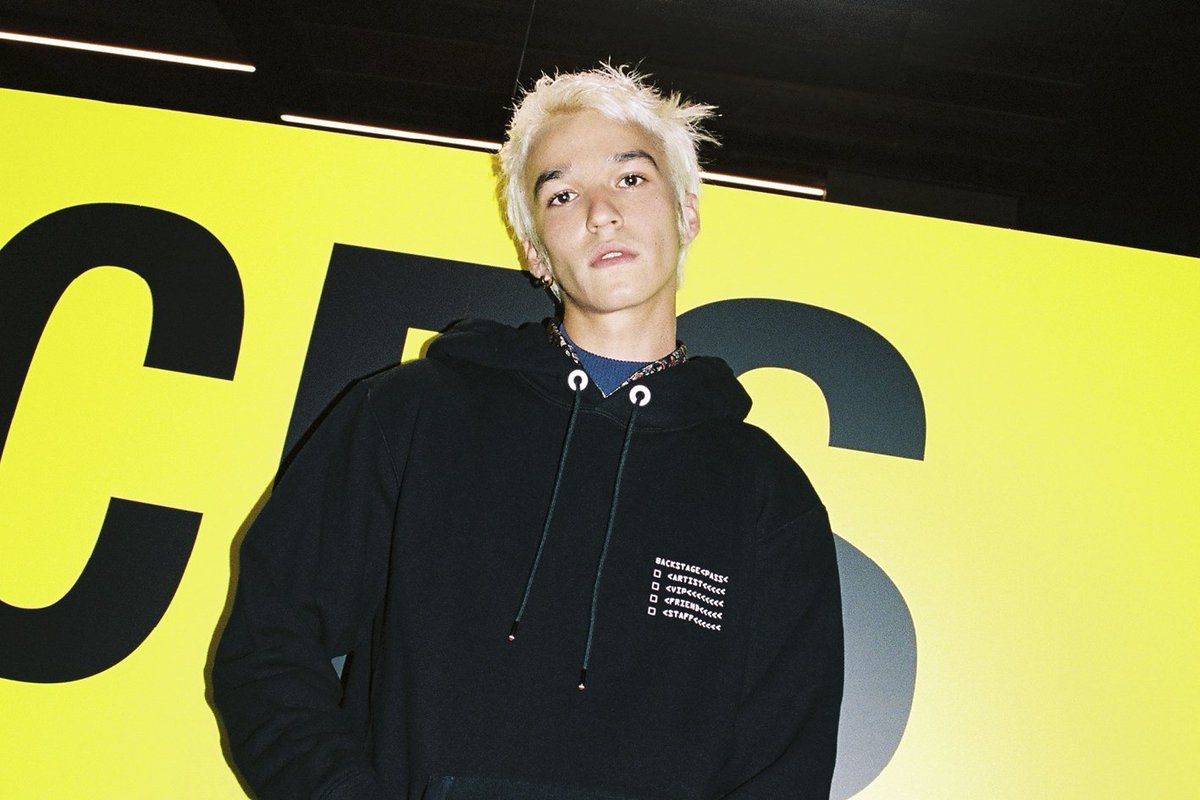 Pourquoi il ne fallait pas rater le lancement parisien de la nouvelle collection <a href="/Moncler/">Moncler</a> Genius avec Her : bit.ly/2t5mJzV