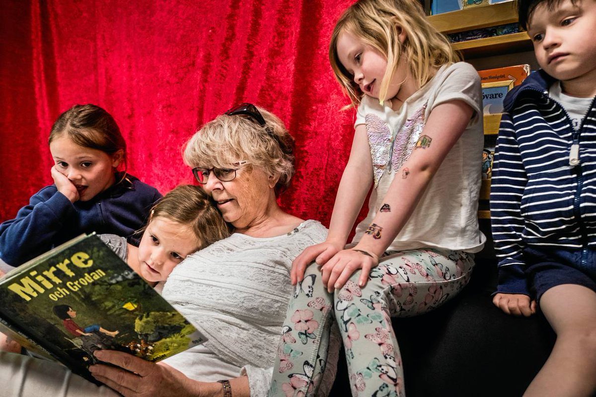 Pensionären Gun, 71, blev ”sagofarmor” på förskolan: svd.se/pensionaren-gu…