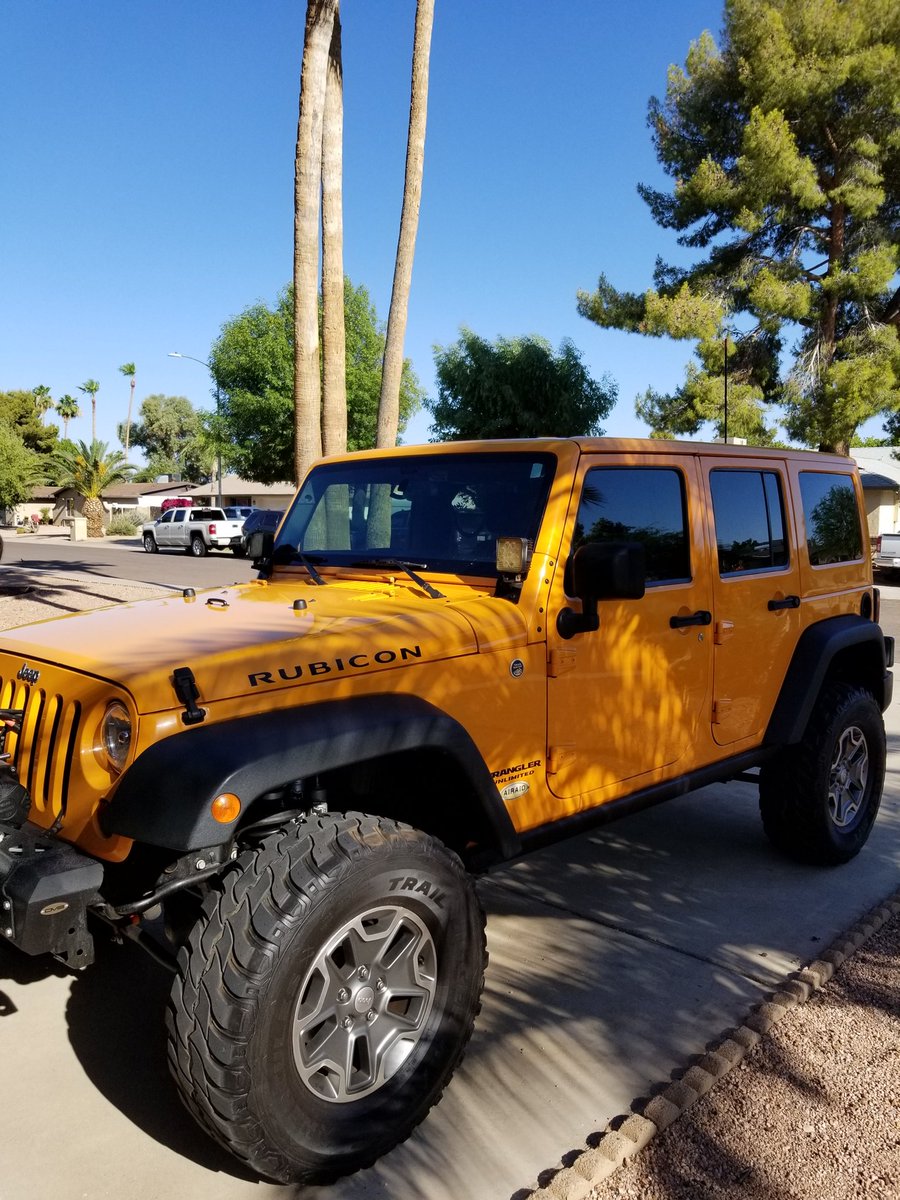 tarsenault15's tweet photo. Upgraded from a Sport to the Rubicon! #JeepMafia #jeep #JeepLife #offroad #mudweiser #jeepjkurubicon https://t.co/3kLFRWhB8x