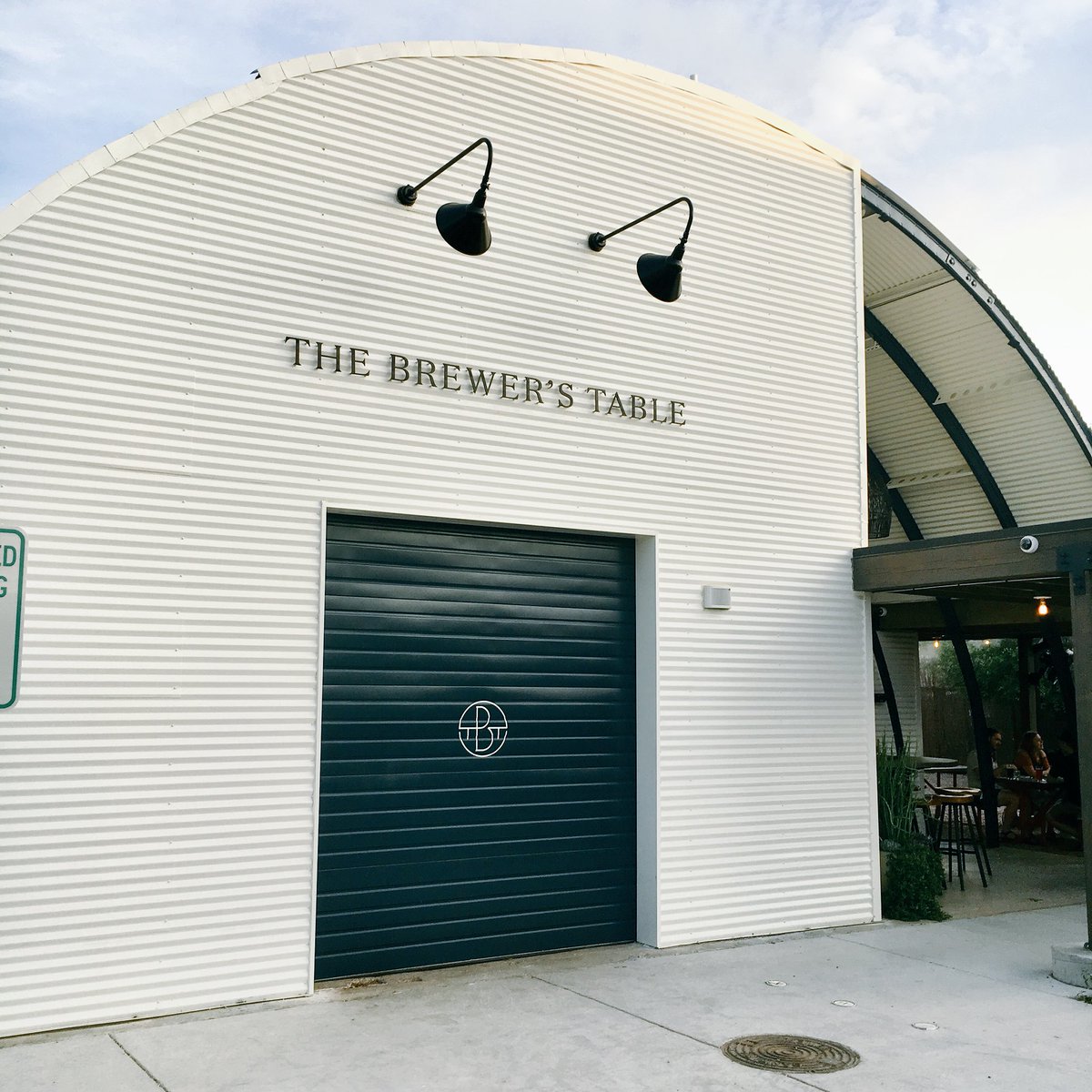 AllisonNJacques's tweet photo. @BrewersTableATX is a lovely addition to #eastaustin @EaterAustin @Do512 @VisitAustinTX @CultureMapATX https://t.co/Bfyf1ybIFi