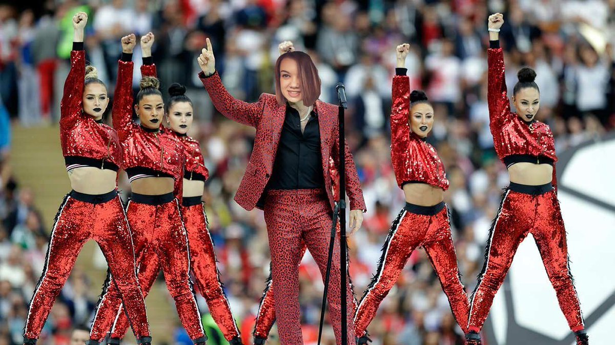 Did you catch Emily as she kicked off the FIFA World Cup 2018 last week? She's sticking it in the back of the net tonight, as she returns to bring you two hours of local music! An interview with Chris Bevington plus new music from Chiral, Camens and Richard Knott.