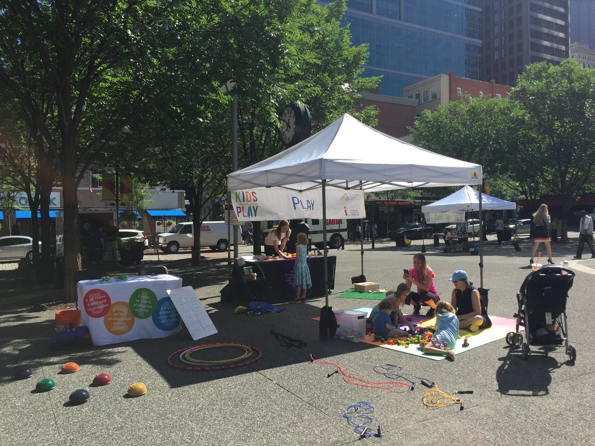 Come visit us tomorrow at KidsPlay in Downtown's Market Square! We will be there from 10 - 11:30 AM. Here are some pictures from last week! 😎