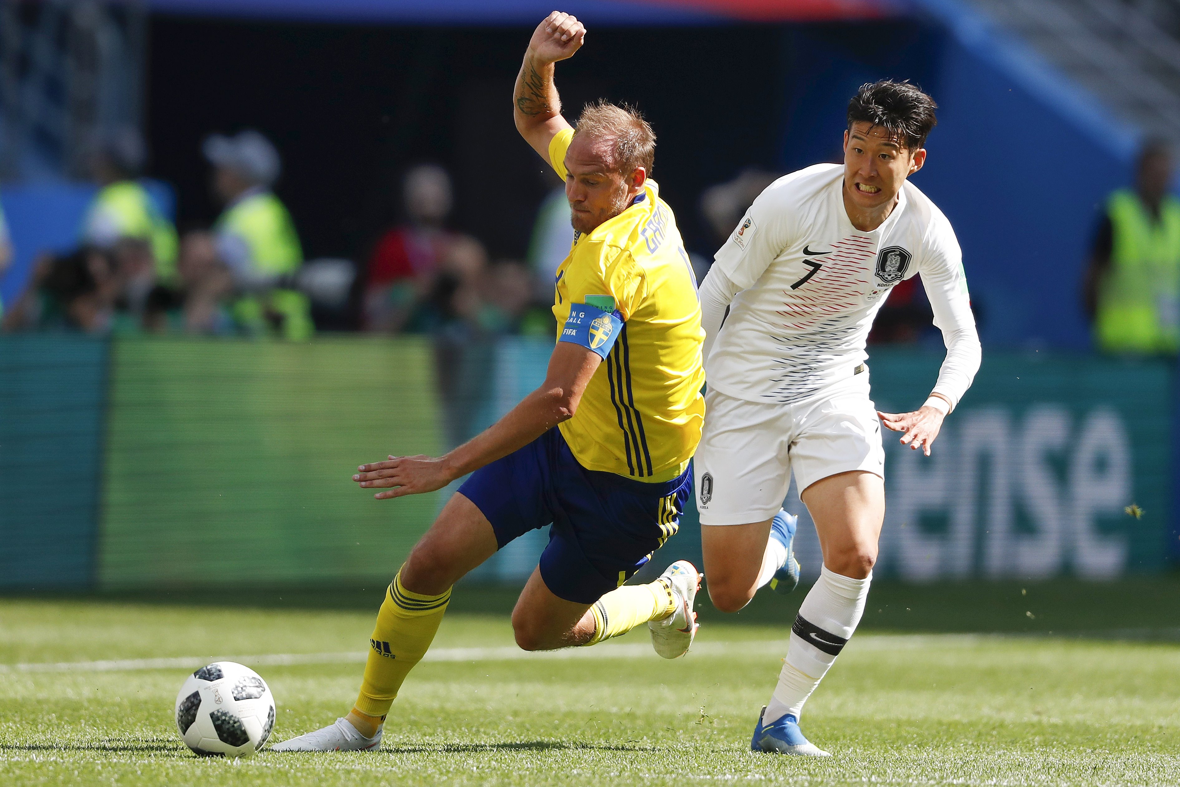 サッカーキング 試合結果 キャプテンのpk弾でスウェーデンが勝利 韓国は2大会ぶりの白星ならず 記事はこちら T Co Jkhse24kyp 編集部より スウェーデン代表 と 韓国代表 が対戦し スウェーデンが勝利 勝負を分けたのは またも今