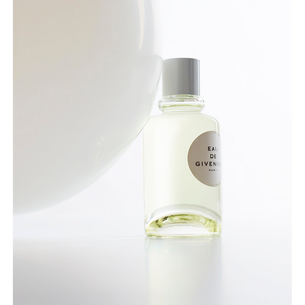 Balloon and a perfume

colab w @carecreative @thewhaleandrose <a href="/deborahfulsang/">deborah fulsang</a> @givenchybeauty