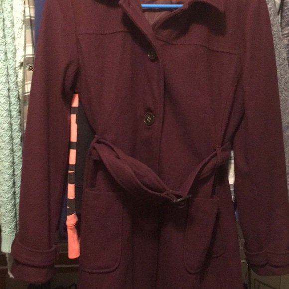 MRoseWebster's tweet photo. So good I had to share! Check out all the items I'm loving on @Poshmarkapp #poshmark #fashion #style #shopmycloset #bananarepublic: https://t.co/AJ45em9ipr https://t.co/BjNM2L0Jn9