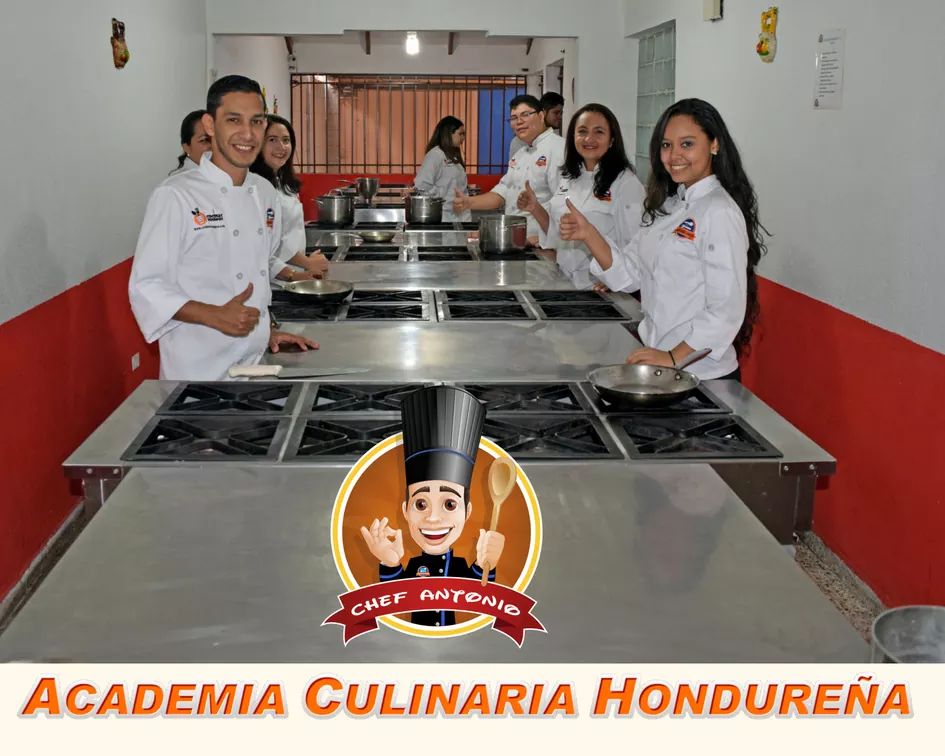 ACulinariaHn's tweet photo. Quieres ser Chef? 👨‍🍳👩‍🍳Estudia en la Academia Culinaria Hondureña Inscripciones abiertas con descuentos y promociones especiales https://t.co/xZu3Fqyvft