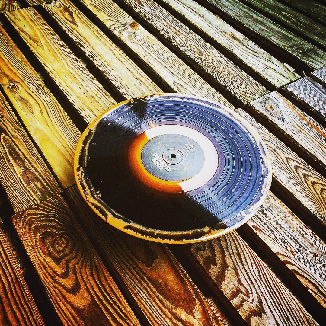 CodeElektro's tweet photo. Big news! π WOLF repress is outβ¦check it out on the website: https://t.co/YHF2CIt2O3 π
Gatefold cover. Black with yellow vinyl
#codeelektro #synthwave #vinylclub #vinyllove https://t.co/GLDl7Sr4tK