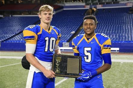bufnewspreptalk's tweet photo. Congrats to @WestSenecaCSD's @WSWFB @WSWHoops @hockey_wsw's Juston Johnson (@Jdub05Juston) and Matt Myers (@MattMyers_10), our 2017-18 Prep Talk Male Co-Athletes of the Year: #PrepTalkAwards #PrepTalkLive https://t.co/2qJkyRapnc https://t.co/5tXzSHg7DE