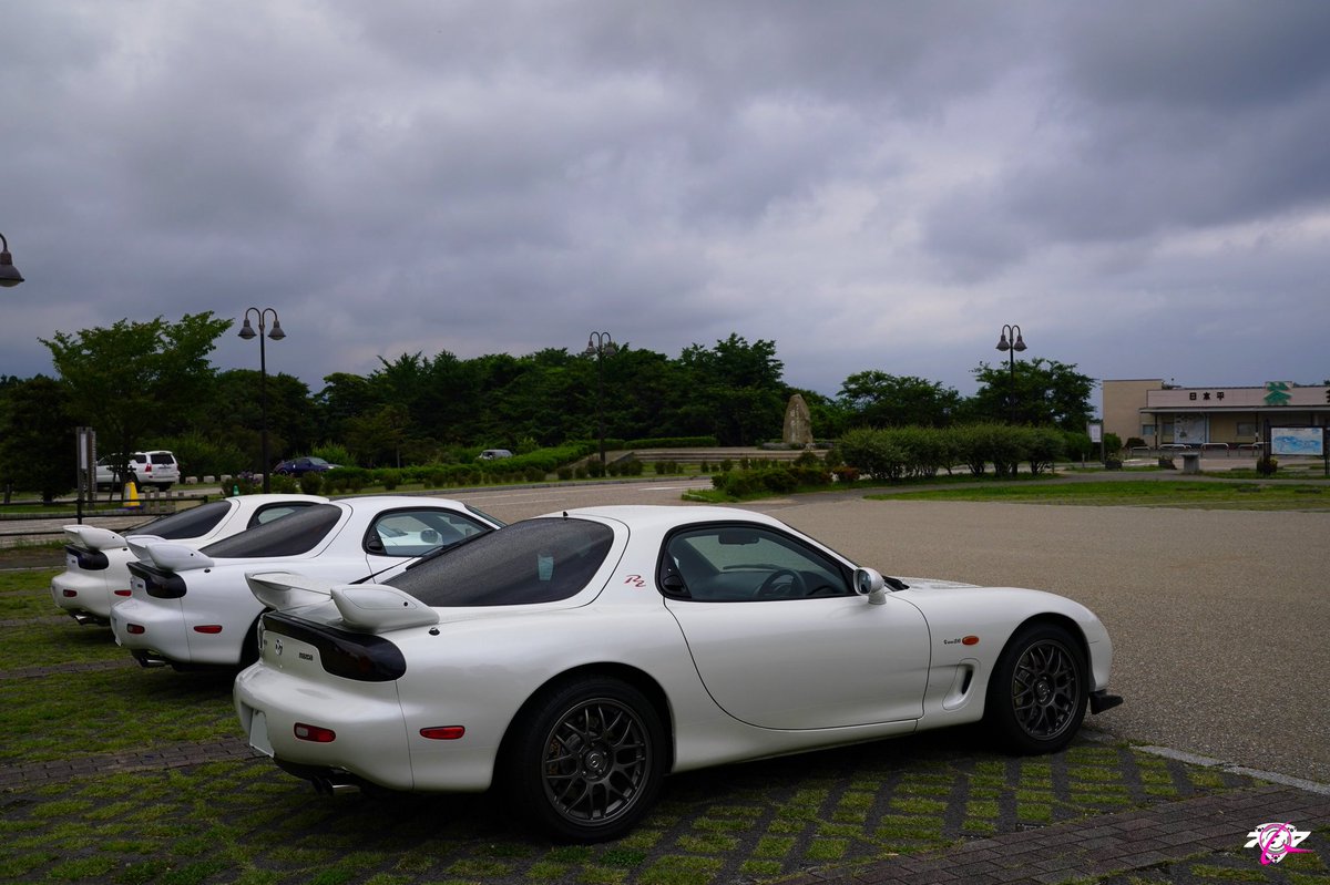 Ms 白fdの 色比べ ᵕ オーナーは 一目で自分のクルマを見分けます 笑 マツダ Mazda Rx7 Fd3s シャストホワイト ピュアホワイト スノーホワイトパールマイカ 白fd色比べ Msフォト