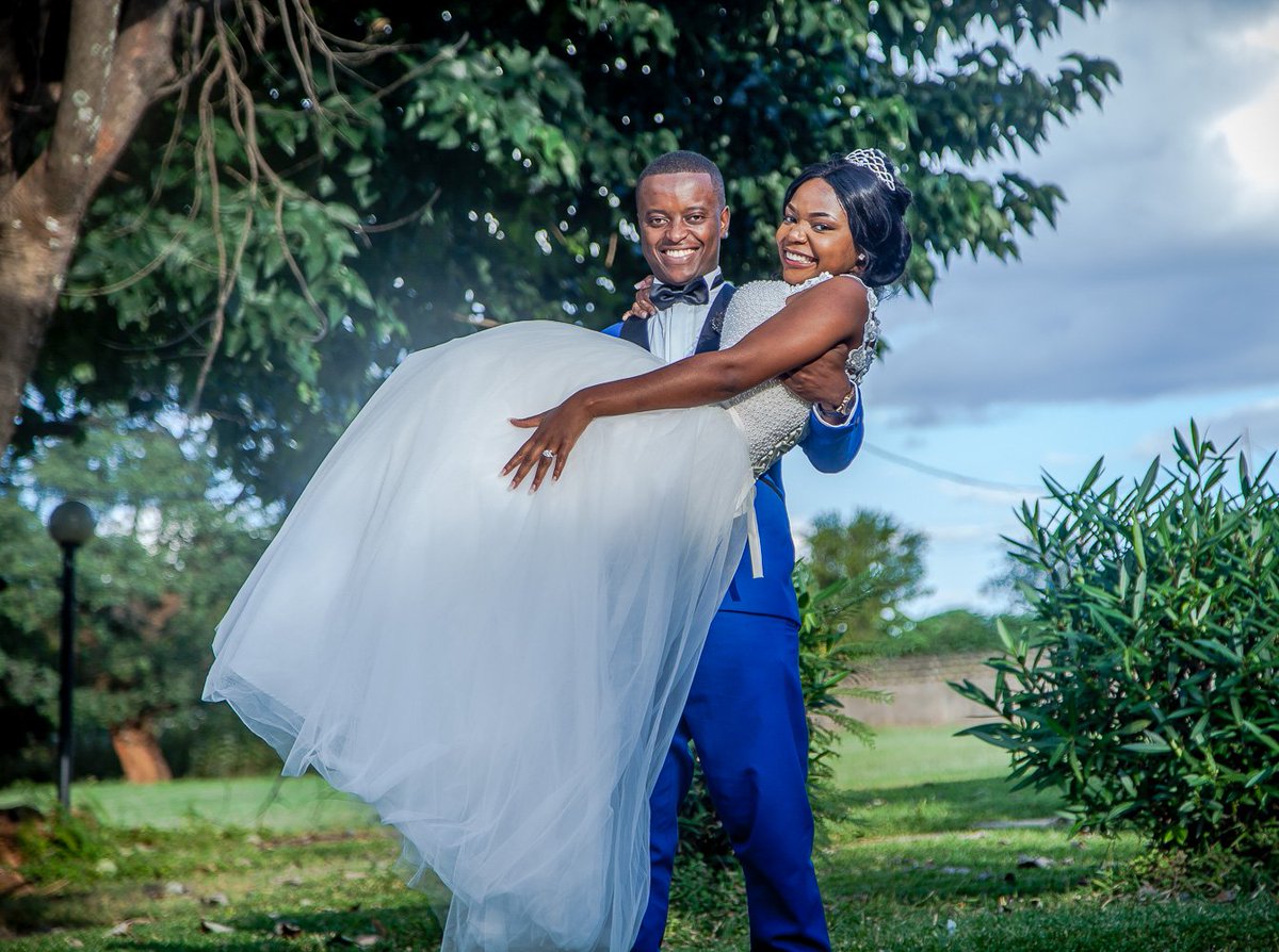 KalichiPictures's tweet photo. Memory Lane Monday (MLM) - Yes #ZedTwitter, Its a thing, lol

This was fun! How's about we do it all over again? Yeah, get married again!!

#GetShotAtKalichi #Zambia #Lusaka #Ndola #ZedPhotography #CanonPhotography #Weddings #ZambianWeddings #Love #Forever #HappilyEverAfter https://t.co/F2B5R67bCn
