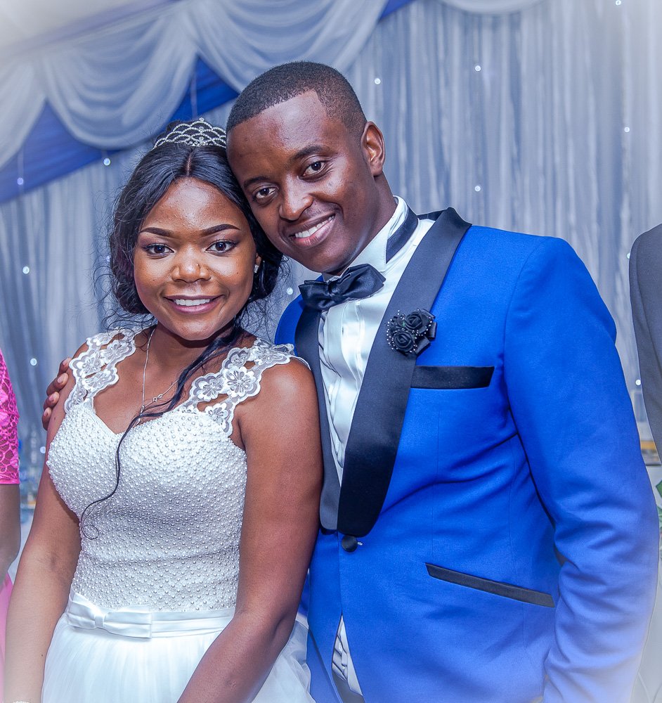 KalichiPictures's tweet photo. Memory Lane Monday (MLM) - Yes #ZedTwitter, Its a thing, lol

This was fun! How's about we do it all over again? Yeah, get married again!!

#GetShotAtKalichi #Zambia #Lusaka #Ndola #ZedPhotography #CanonPhotography #Weddings #ZambianWeddings #Love #Forever #HappilyEverAfter https://t.co/F2B5R67bCn