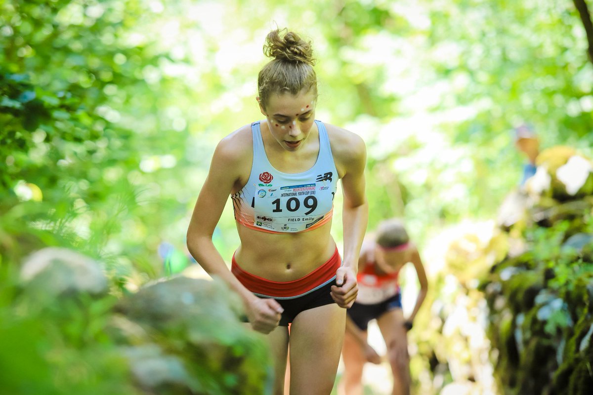 WMRAmountainrun's tweet photo. More #mountainrunning action from last weekend's #youthcuplanzada - Emily FIELD (England) climbs the steep trail above Lanzada. (Photo Credit Maury Torri &amp; Francesco Lietti). @EnglandAthletic https://t.co/46l8MFn7tY