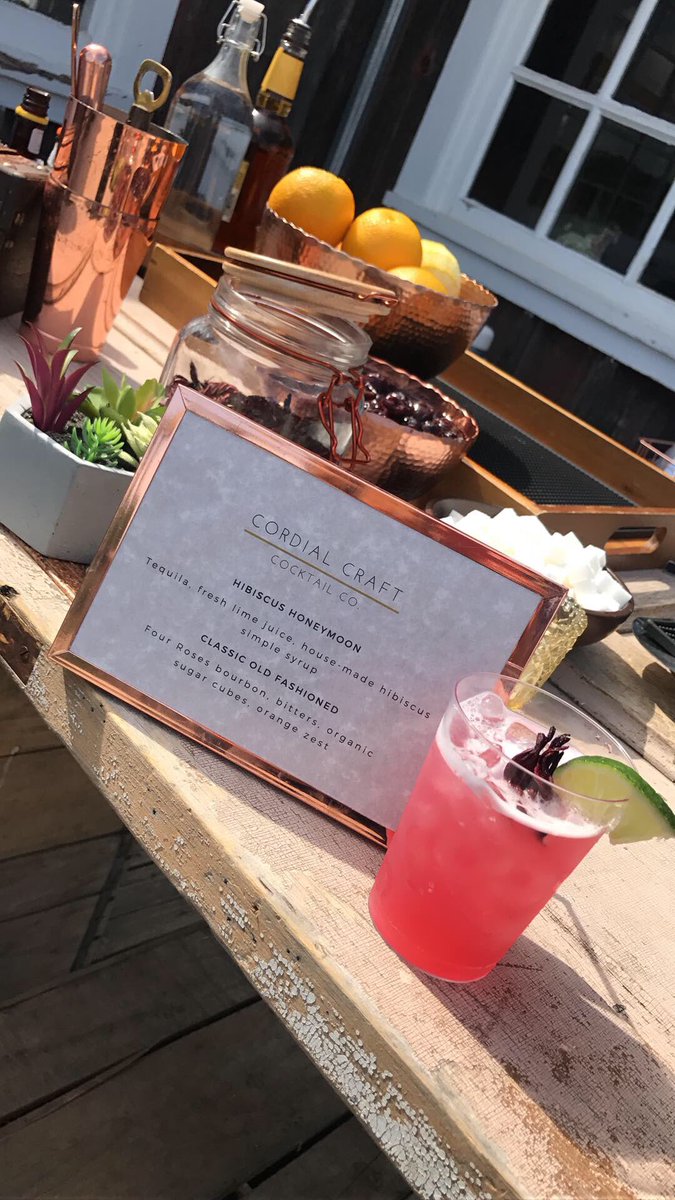 H I B I S C U S 🌺 H O N E Y M O O N