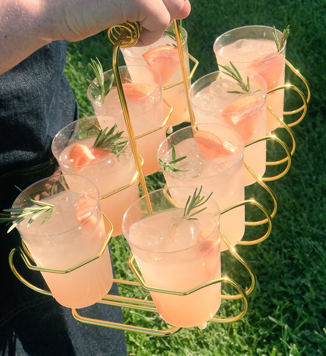 R O S E M A R Y 🌿 P A L O M A