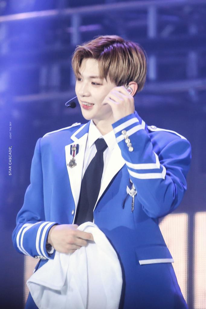 star_cascade's tweet photo. #강다니엘 #KangDaniel
#OneYearOneThrone
👑
수고 많았어
잘하고 있어
미래가 더 기대되
우리는 항상 너를 지지 해😘
180601 wanna one x-con in seoul https://t.co/Mln6etYlNJ