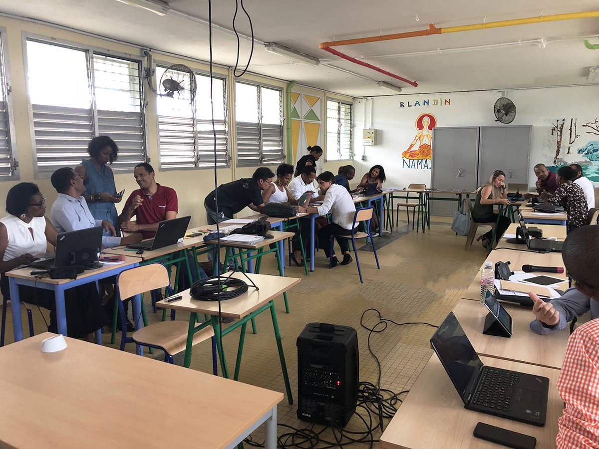 DANE_971's tweet photo. 4 Actions de formation sur 4 Territoires de l'archipel de la Guadeloupe, dans le cadre du projet de recherche et pédagogique Form@Link, le 08/06/18, piloté par la DANE @acadguadeloupe & le CRREF - @CRGuadeloupe @Departement_971 > https://t.co/1qHy1EamXp / #FormaLink #NE971 https://t.co/5Yjc8X5Rqs