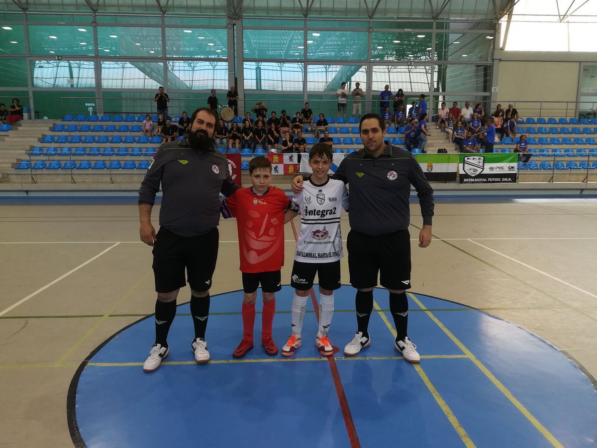 CD Tres Columnas tweet media