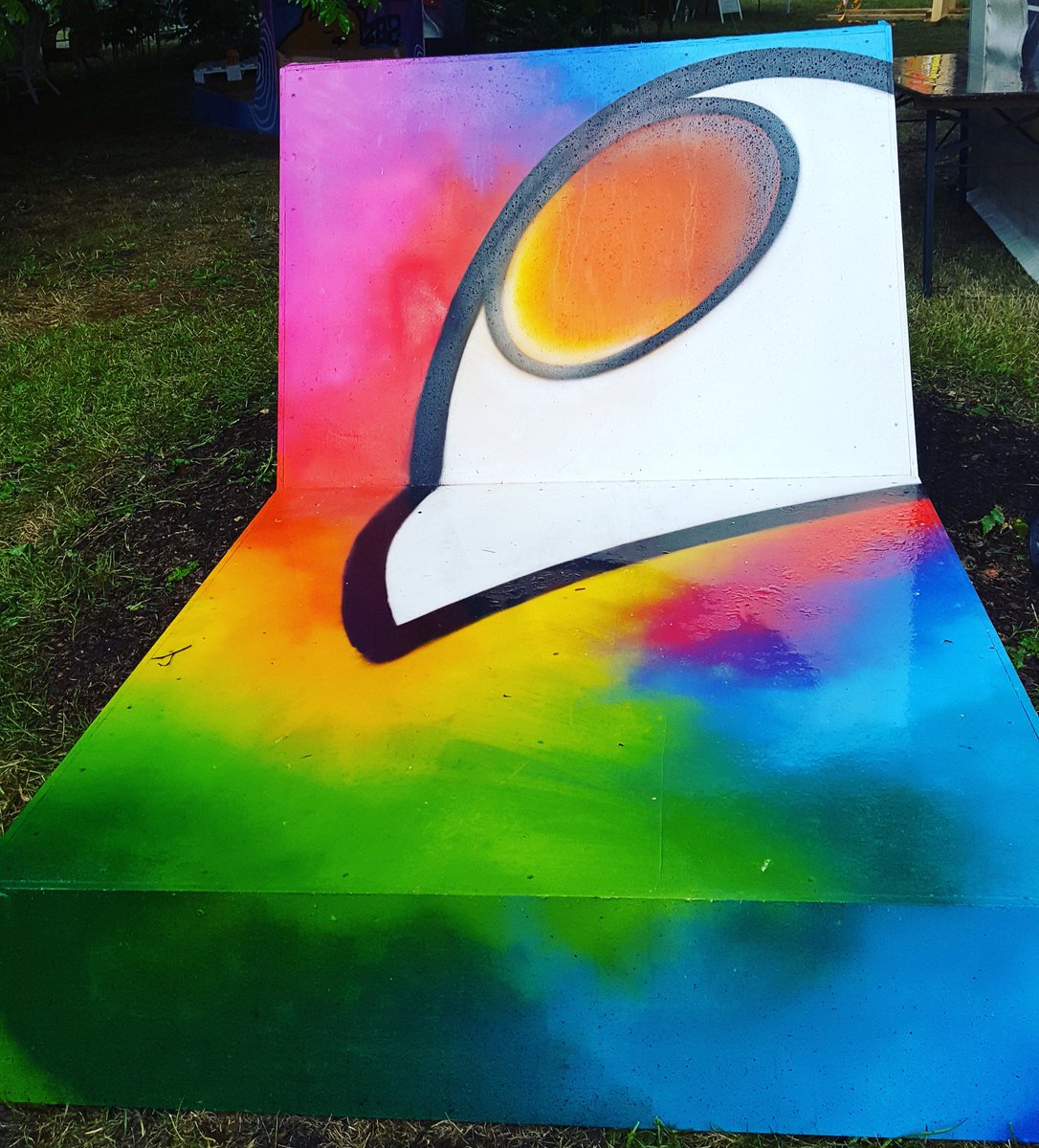ArneEichberg's tweet photo. #Eigelbs
#playground_kiel #KielerWoche #playground https://t.co/ByZiRWCz50
