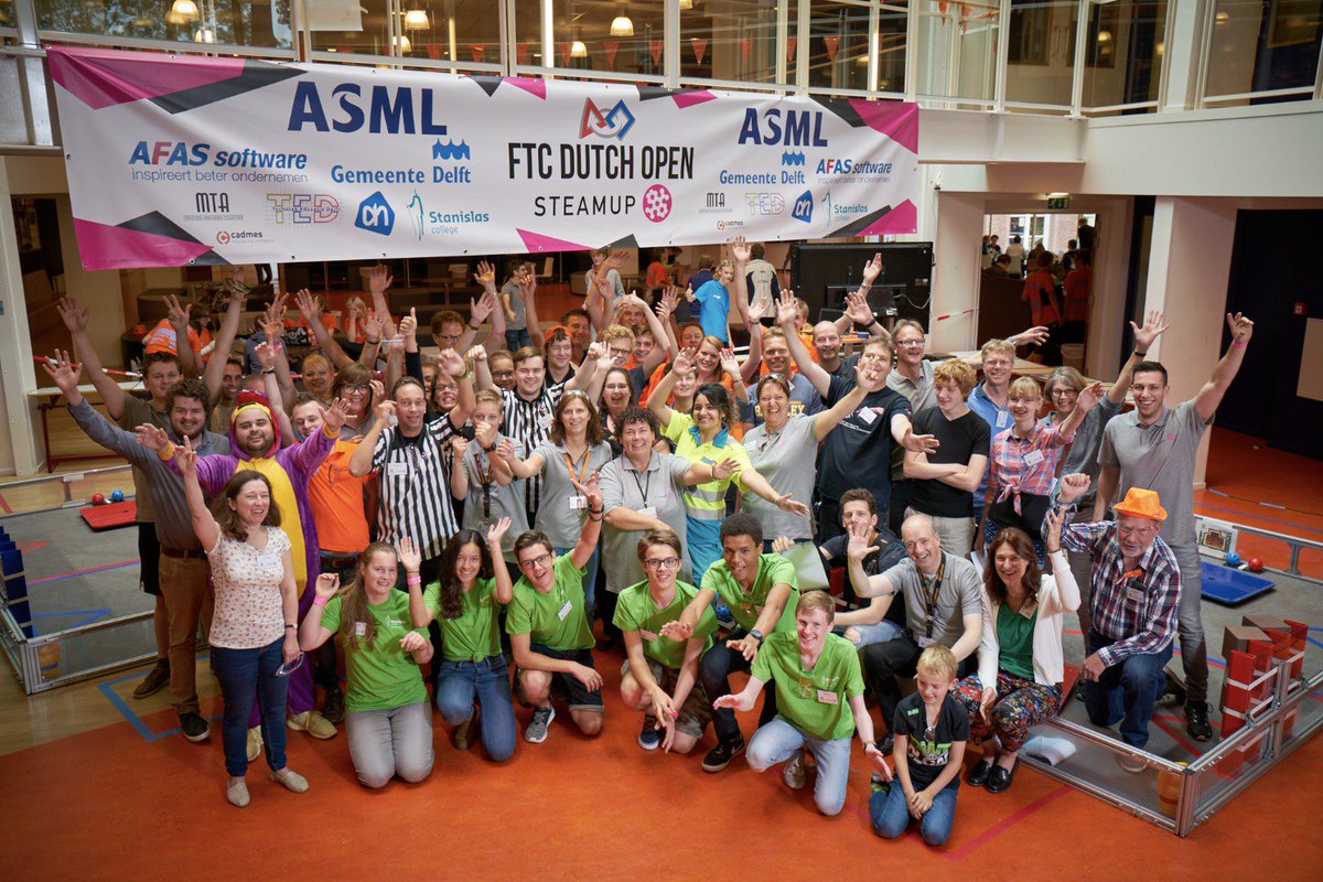 Thanks to all our sponsors, partners and host Stanislas College in Delft! Thanks to all the great teams and coaches. And a BIG thanks to our fantastic volunteers!