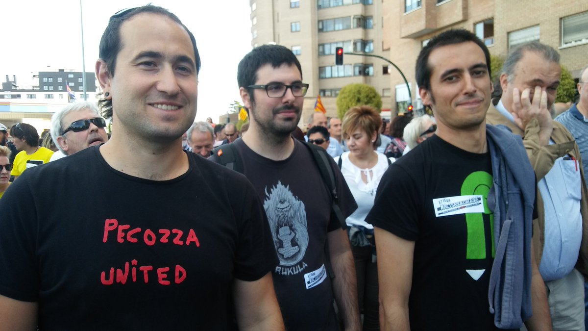 PecozzaUnited's tweet photo. Orain Iruñean, gero Oreretan. 23:00tatik aurrera Gaztañoko jaitan!
#AltsasukoakAske! https://t.co/am6hdORSU0