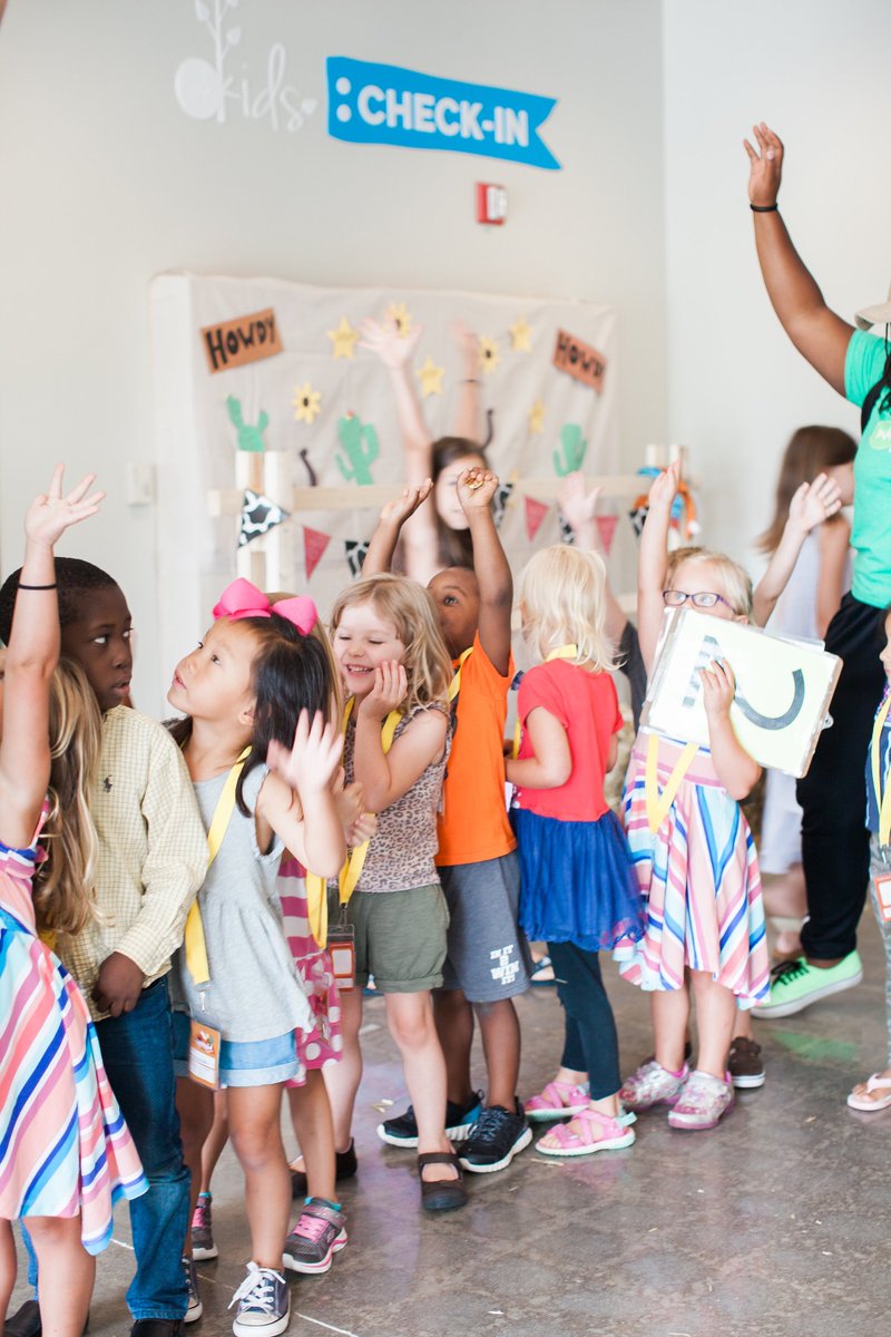 mercyhillnc's tweet photo. We have over 600 kids signed up for #MHKidsWeek! Sign-ups will continue throughout the weekend, and we're expecting over 700 kids. God has done a mighty work in bringing the kids, and it's your time to lead. We still need 53 volunteers. Click to sign up: https://t.co/CfRDn5ZPZ5 https://t.co/GNpwmZlNxH