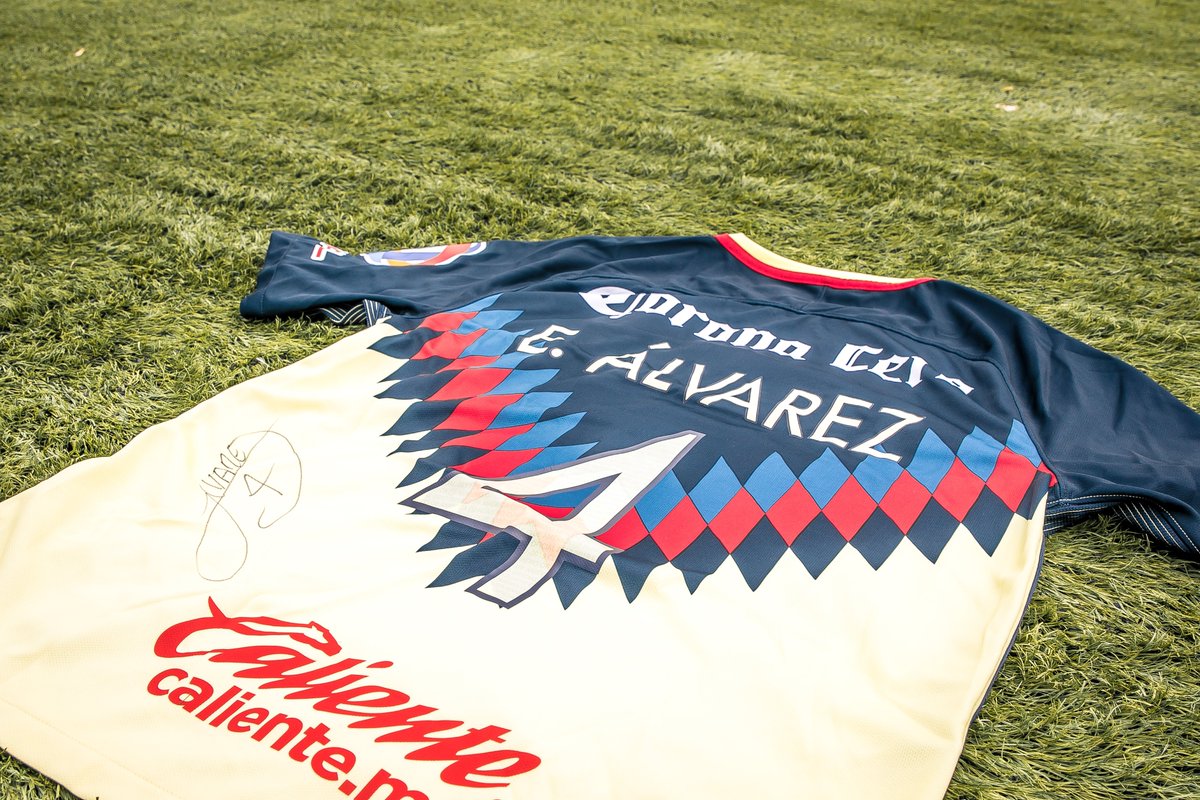 ClubAmerica's tweet photo. Para participar por el jersey de Edson:
✅ Sígue a @ClubAmerica y @ClubAmerica_EN
🔁 RT y ❤ Like a este tweet
↪ Reply con #QuieroLaPlayeraDeEdson

El regalo lo recibirá un usuario seleccionado vía https://t.co/tg31Dl0Nnj  a las 2PM el 18 de junio https://t.co/yb2O7rkTPw