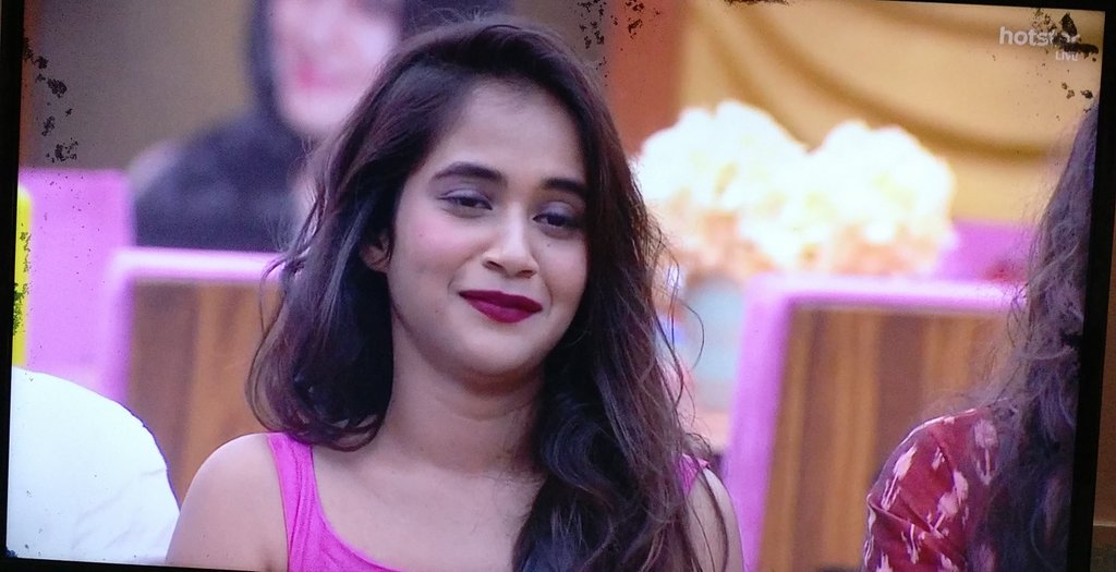 thesareddy's tweet photo. Nuv badha padithe badha padtham.. nuv navvuthe navvutham.. we are always with you ❤️
#TeamDeepthiSunaina #DeepthiArmy
@Samara914 @sukender4prince @VAMshiMb07 https://t.co/uIiWDP0IhI