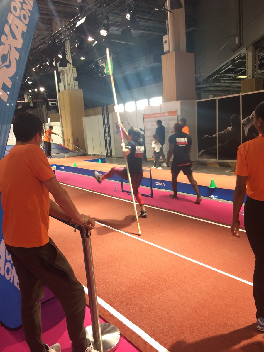 DettacheePresse's tweet photo. #SPORT: Espaces découverte des différents sports : simulateur de ski, saut à la perche, baseball et intervention de Katrina Patchett et Maxime Dereymez, 2 ambassadeurs du SISAF ! Ça se passe au #SalonDuSport à Paris https://t.co/prEkQX6fRd